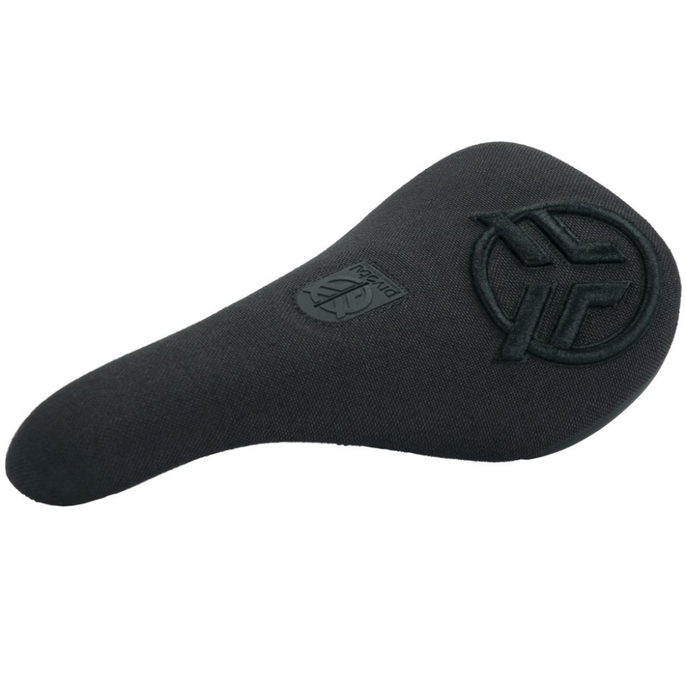 FEDERAL SLIM PIVOTAL SEAT LOGO BLACK RAISED STITCHING BLACK