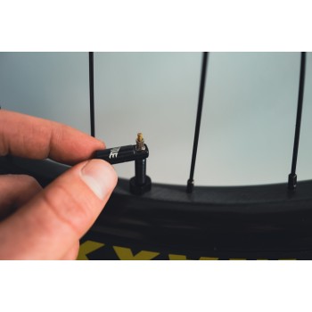 Valves Tubeless Title - Black - Obus