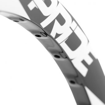 Pride Wave Cfr Carbon Rim 20'' 36h Ud Gloss / Gloss White
