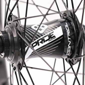 Pride Gravity Pro Aero Ud Gloss Disc Wheelset - Black Hubs