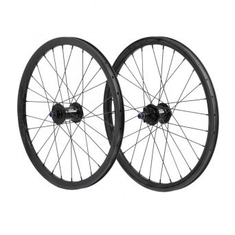 Roues 20" (451) Pride Wave Gloss Black - Fusion 10/10mm Black