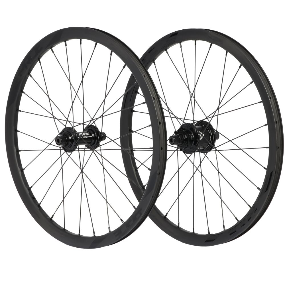 Roues 20" (451) Pride Wave Matt Black - Matrix 10/10mm Black